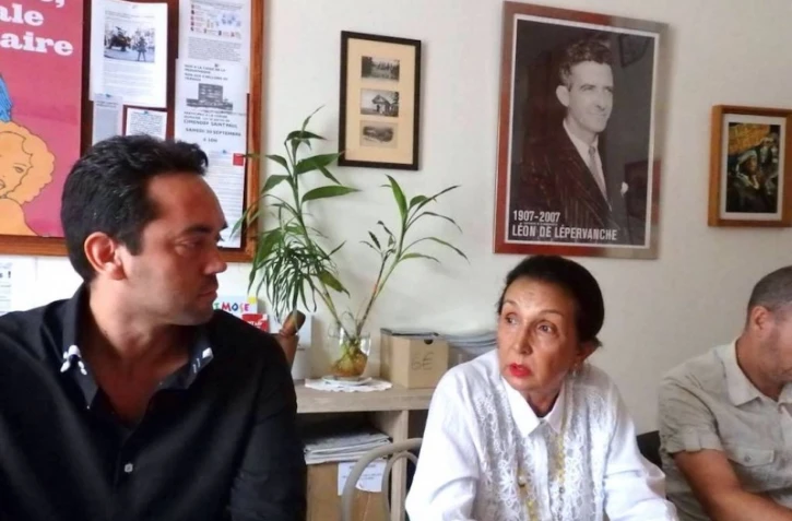 Gilles Clain de SGP Unité Police et la députée Huguette Bello se mobilisent.