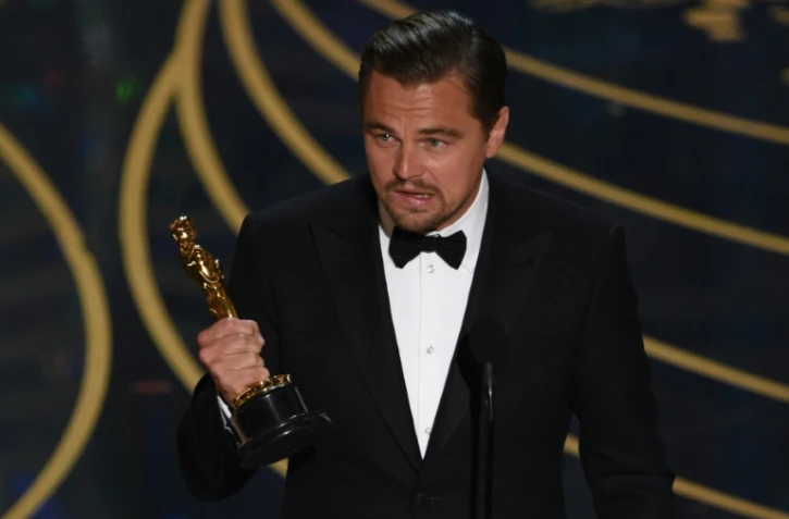 Leonardo DiCaprio reçoit l'Oscar du meilleur acteur à Hollywood le 28 février 2016