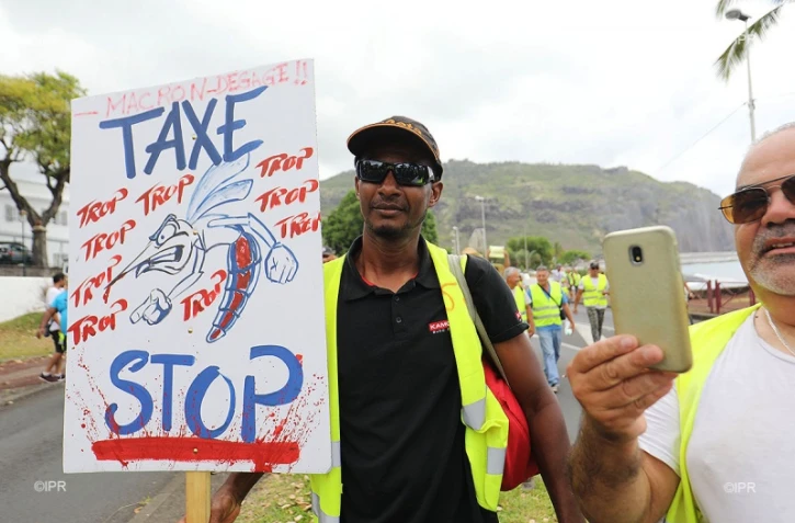 gilets jaunes port est