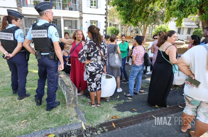 Manifestations parents d'élèves à Sainte-Marie