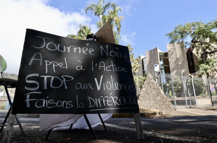Rassemblement contre les violences