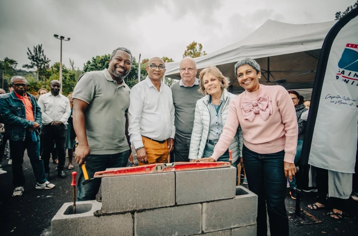 Saint-Denis : premières pierres pour les plateaux sportifs de Montgaillard et Ruisseau Blanc