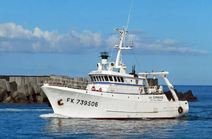 Navire de recherches La Curieuse