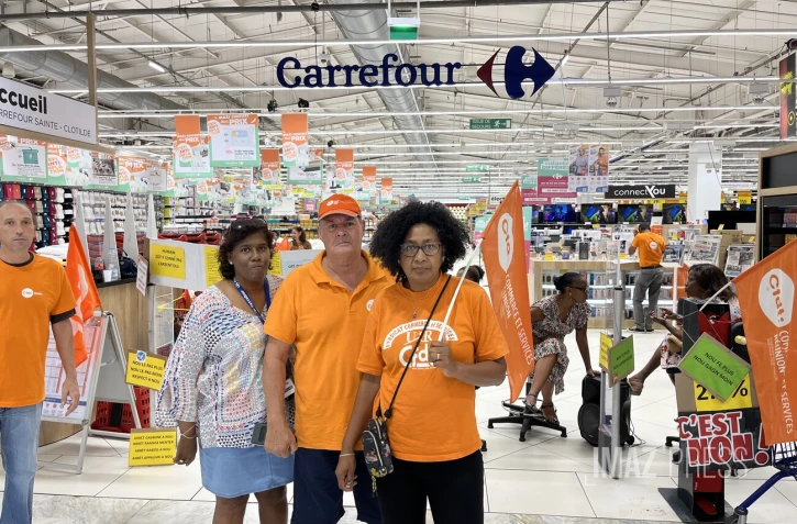 Grève Salariés de Carrefour Sainte-Clothilde