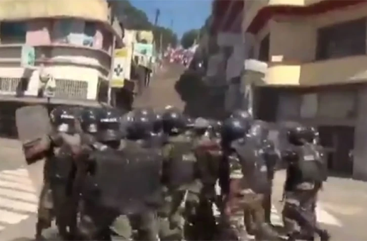 Répression de la manifestation à Antananarivo