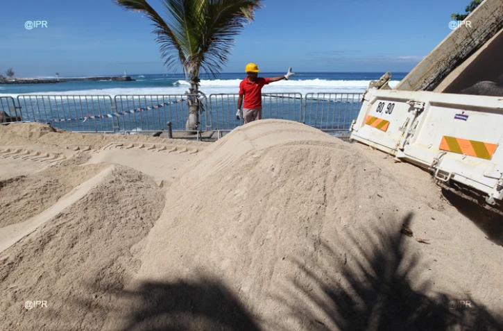 L\\\'esplanade de Roches Noires en travaux