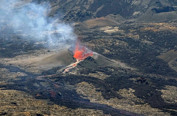 volcan éruption  septembre 2018