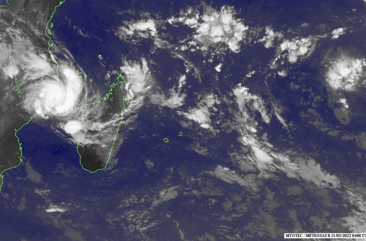 Le cyclone Gombe traverse le Mozambique