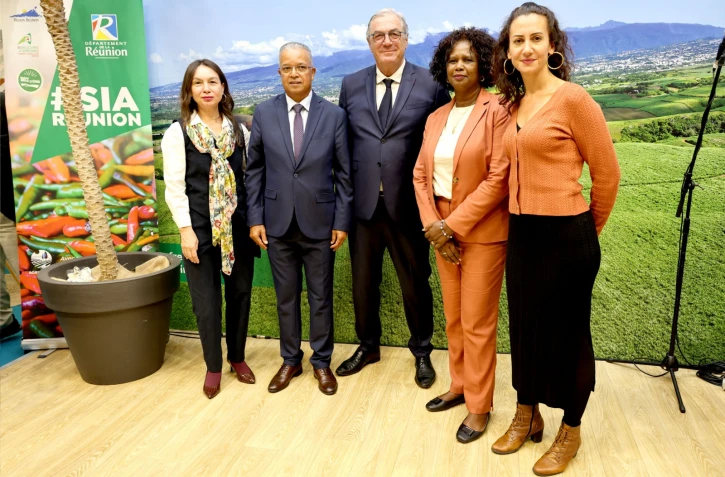 Paris : inauguration du "Village Réunion" au salon international de l'agriculture