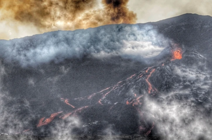 Jean Mahé : l'éruption depuis la Route des laves