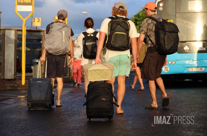 touristes à la gare 