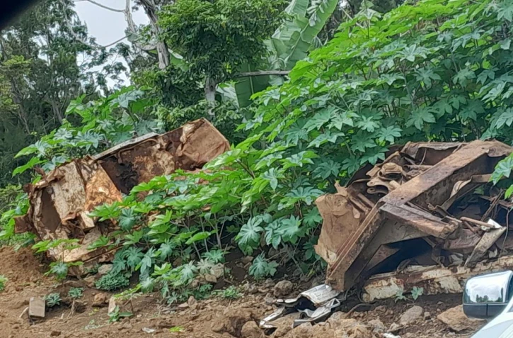 Dépôt sauvage au Tampon