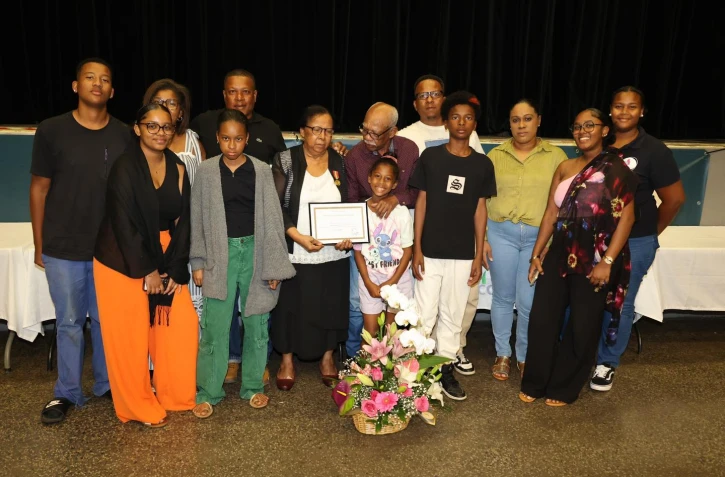 Saint-Pierre : 15 familles distinguées par la Médaille de l’Enfance et des Familles