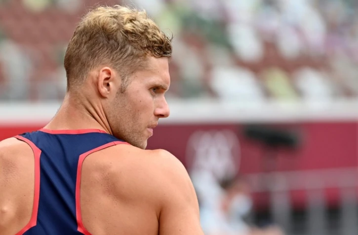 Kevin Mayer pendant l'épreuve du saut en longueur du décathlon, le 4 août 2021 aux Jeux olympiques de Tokyo
