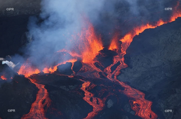 Eruption mai 2015