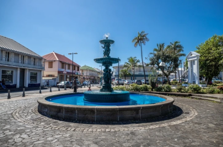  Saint-Benoît : La Fontaine de la Place Louis Brunet restaurée 