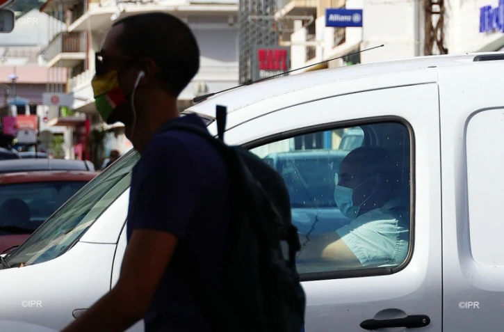 masque en voiture 