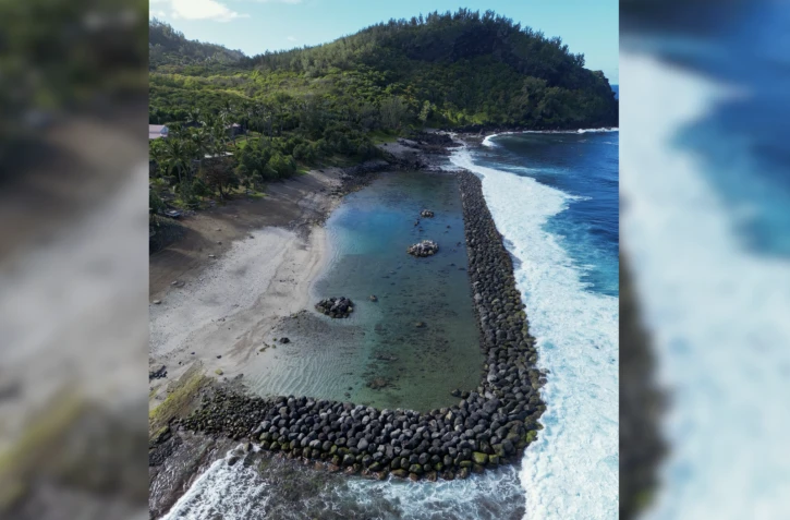Petite-Île : après 12 ans d'attente, le bassin de Grande Anse rouvre à la baignade