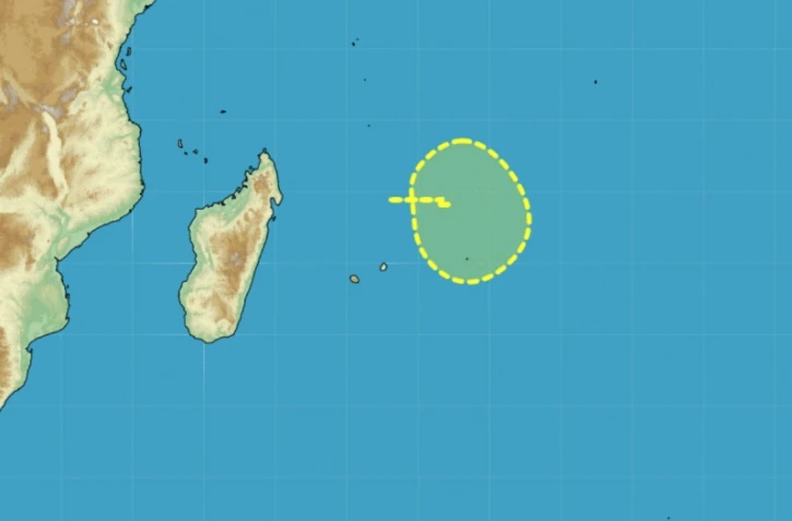 Le risque de formation d'une nouvelle tempête tropicale reste faible