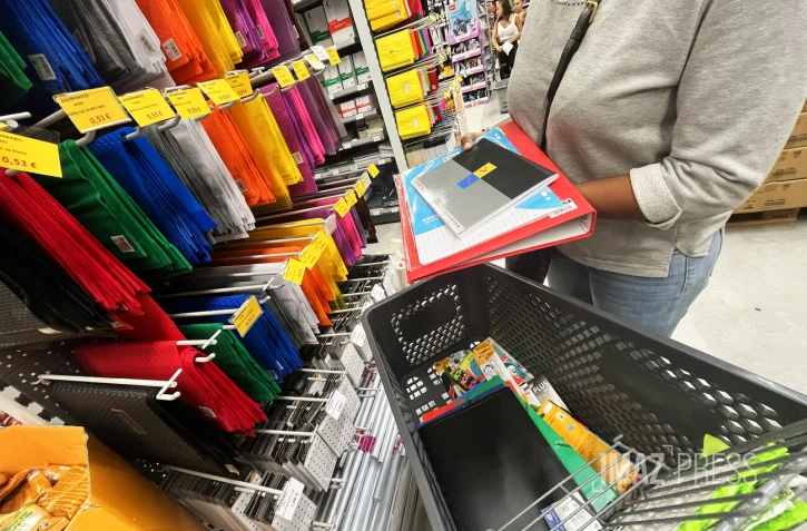 achats des effets scolaires
