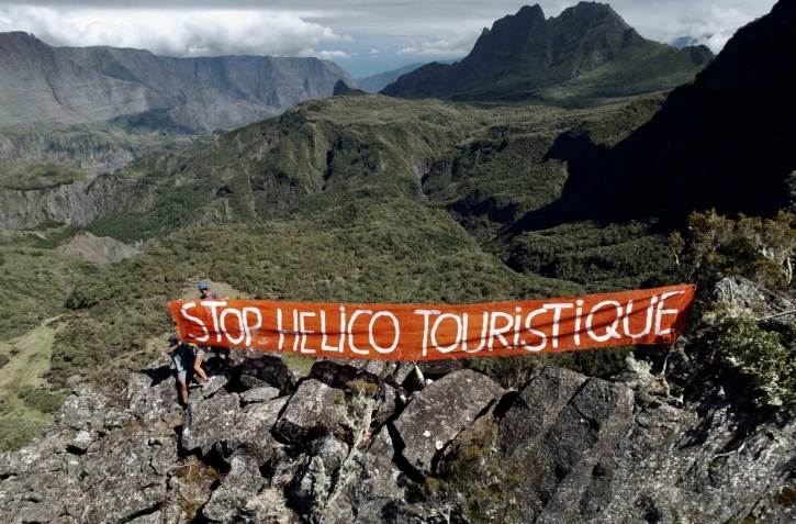 Stop aux survols touristiques
