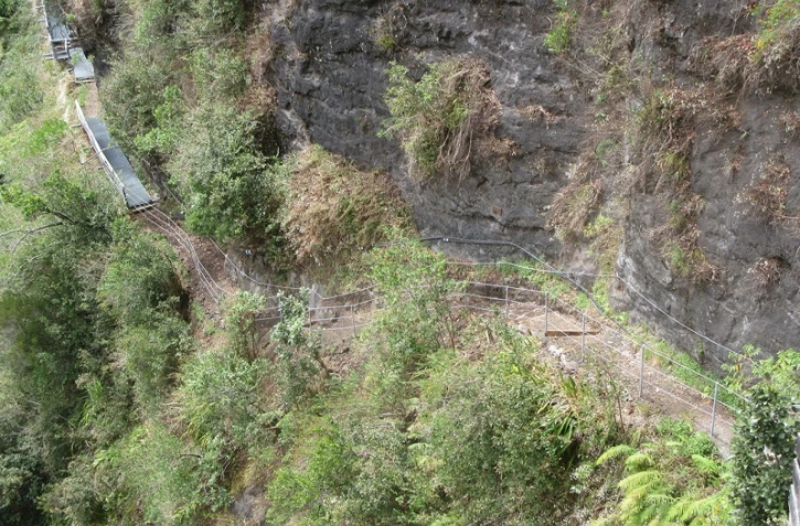 Sentier augustave rendu aux marcheurs
