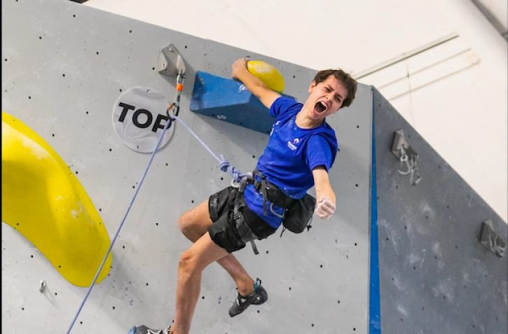 Max Bertone champion du monde d'escalade jeunes