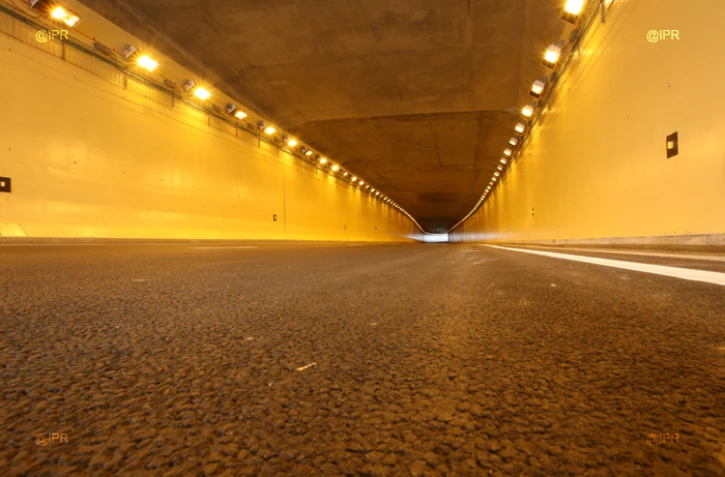 Tunnel 