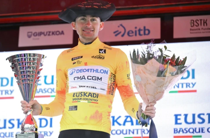 Le Français Paul Seixas, vainqueur du Tour du Pays basque, le 11 avril 2026 à Bergara