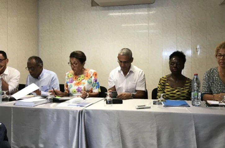 conférence de presse opposition de la région 