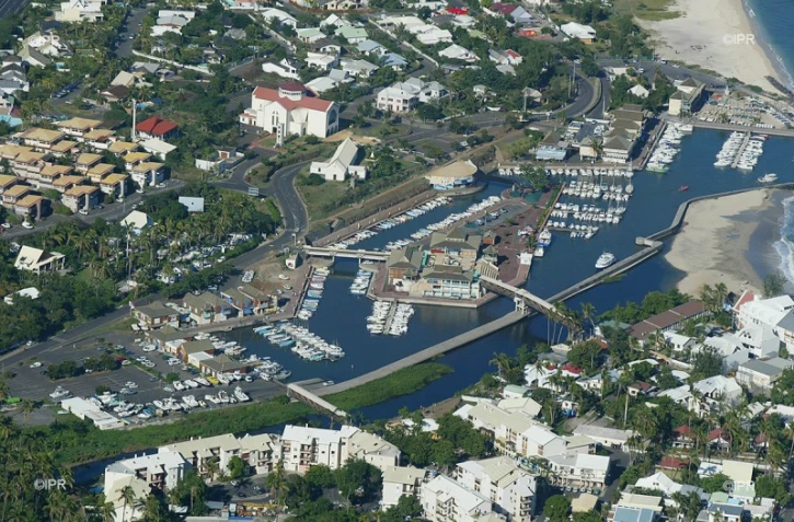 port de saint-gilles 