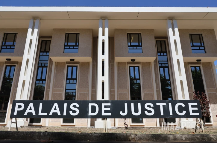palais de justice de saint-denis 