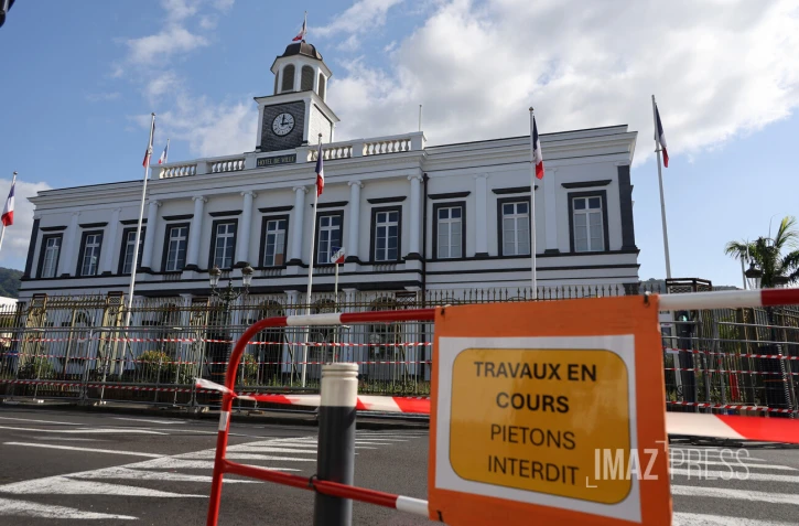 renovation ancien hotel de ville de saint-denis 