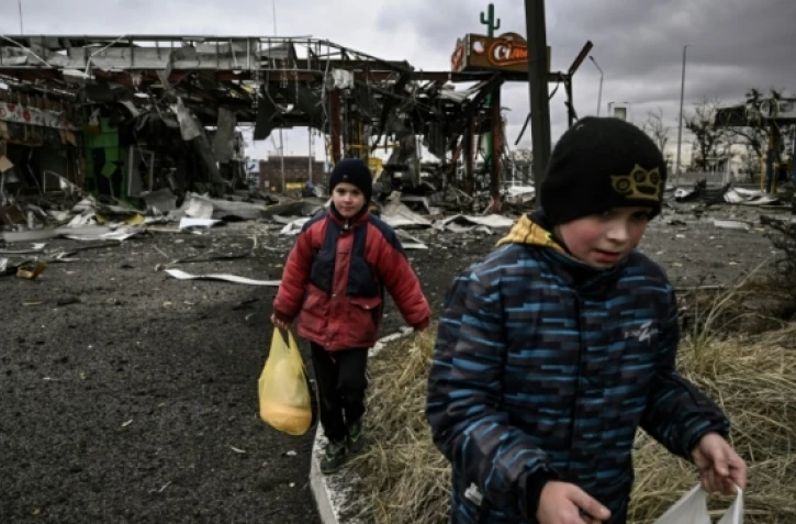 Ukraine, bombardements, allègements, guerre numérique, désinformation