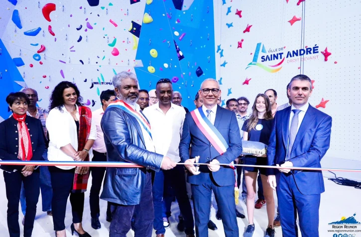 Saint-André : inauguration du plus grand mur d’escalade de l’océan Indien