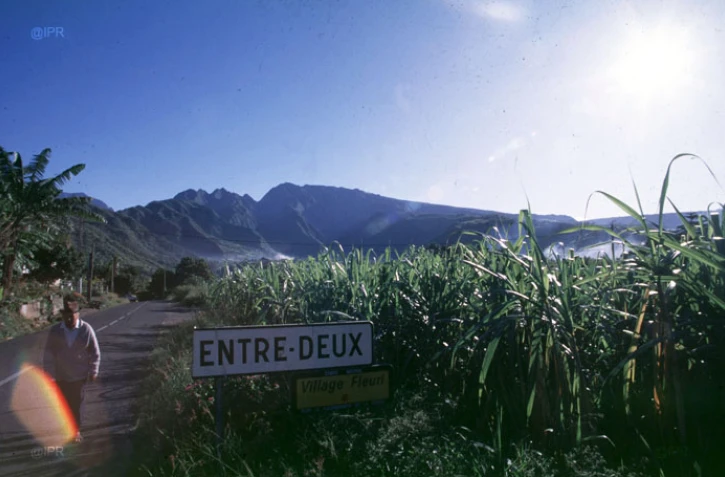 Entre-Deux