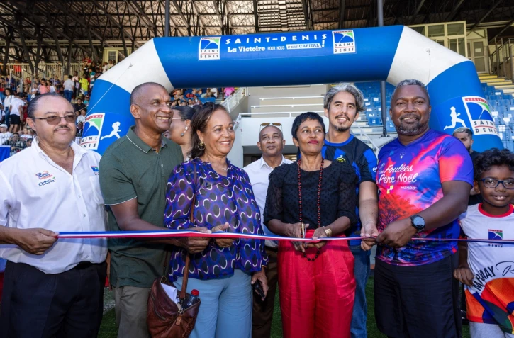 Saint-Denis inaugure en grande pompe le complexe Jean Ivoula