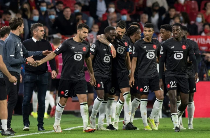 La joie des Lillois, après le 2e but marqué contre Séville, lors de la 4e journée de la phase de groupes de la Ligue des Champions, le 2 novembre 2021 au Stade Ramon Sanchez Pizjuan