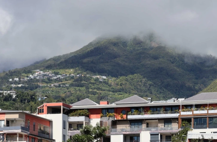 meteo temps nuageux photo verticale