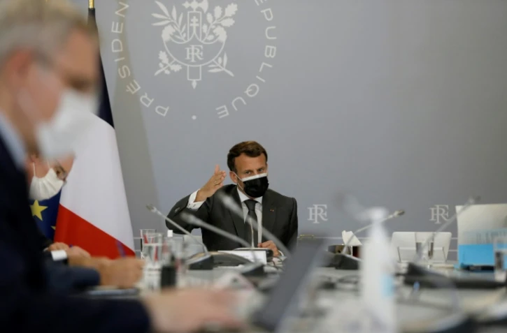 Emmanuel Macron lors d'une réunion sur la campagne de vaccination à l'Elysée le 20 avril 2021