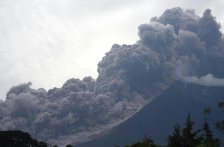 L'éruption du volcan Fuego photographiée depuis Alotenango, à 65 km au sud-esout de la capitale Guatemala, le 3 juin 2018