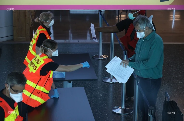 arrivée passager gillot 