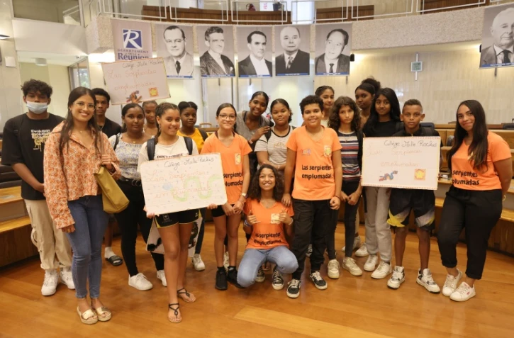 Projet académique « Alcanzar una Strella » :  Le Collège Mille Roches remporte la finale