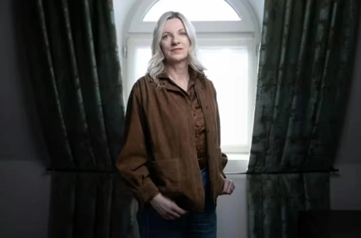 La journaliste britannique Lisa Brinkworth à Paris, le 18 mars 2026