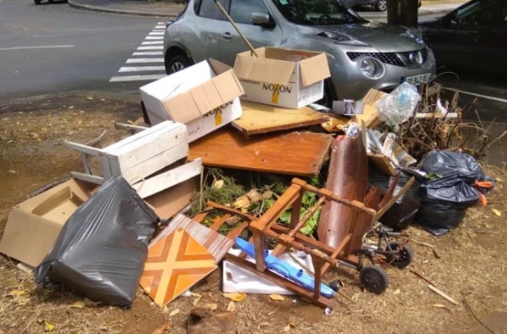 Déchèterie sauvage à Saint-Denis