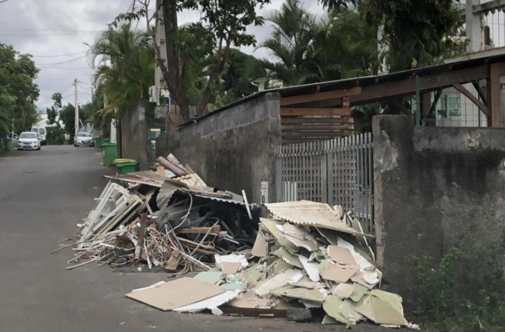 dépôt sauvage band cochon 9 avril 2021
