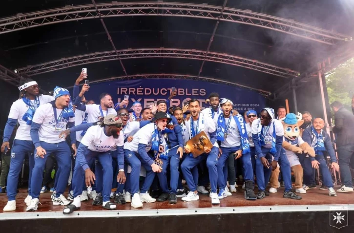 Le Portois Rayan Raveloson, champion de Ligue 2 avec Auxerre