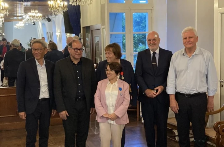  Saint-Pierre : Mireille Maillot décorée de l’ordre national du Mérite