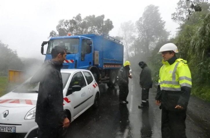 La galère des équipes d\'EDF pendant Berguitta