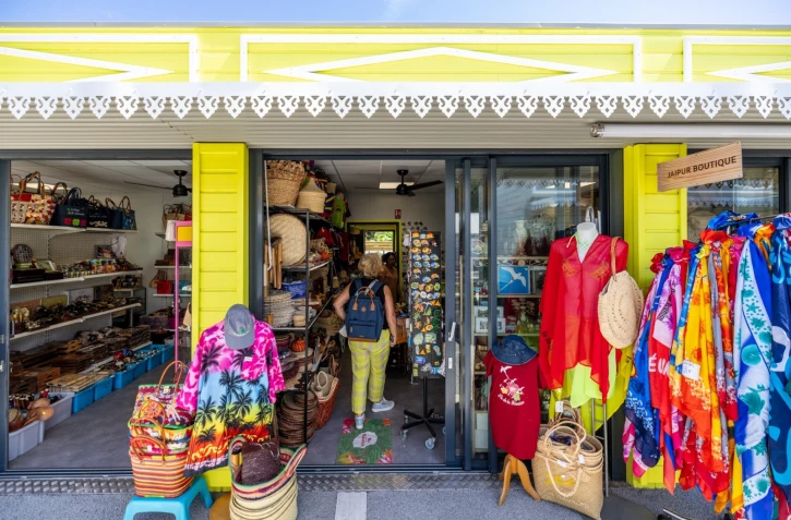 Saint-Denis : le marché artisanal ravit les réunionnais.es